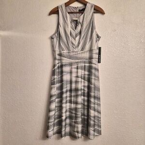 NWT CHETTA B Fit & Flare Flowy Flattering A-Frame Dress: Feminine Flirty Sexy